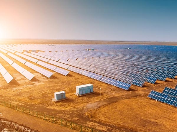 Tech Innovation: Utility-Scale Systems Redefine Performance